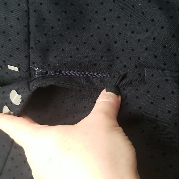 TALBOTS Hampshire Navy Blue Eyelet Look Ankle Cropped Pants - Picture 11 of 16